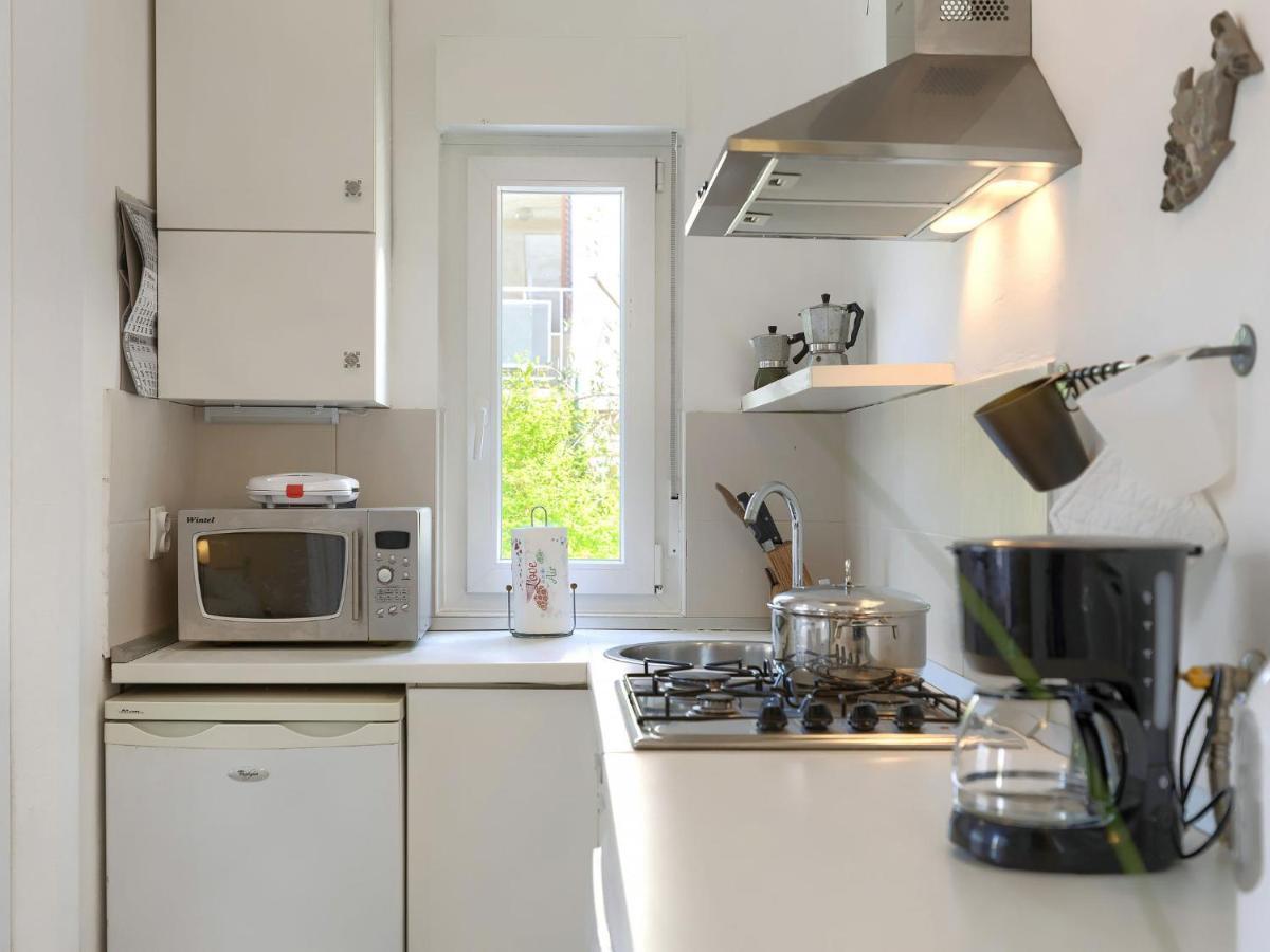 Apartment Laura By Interhome Pola Esterno foto